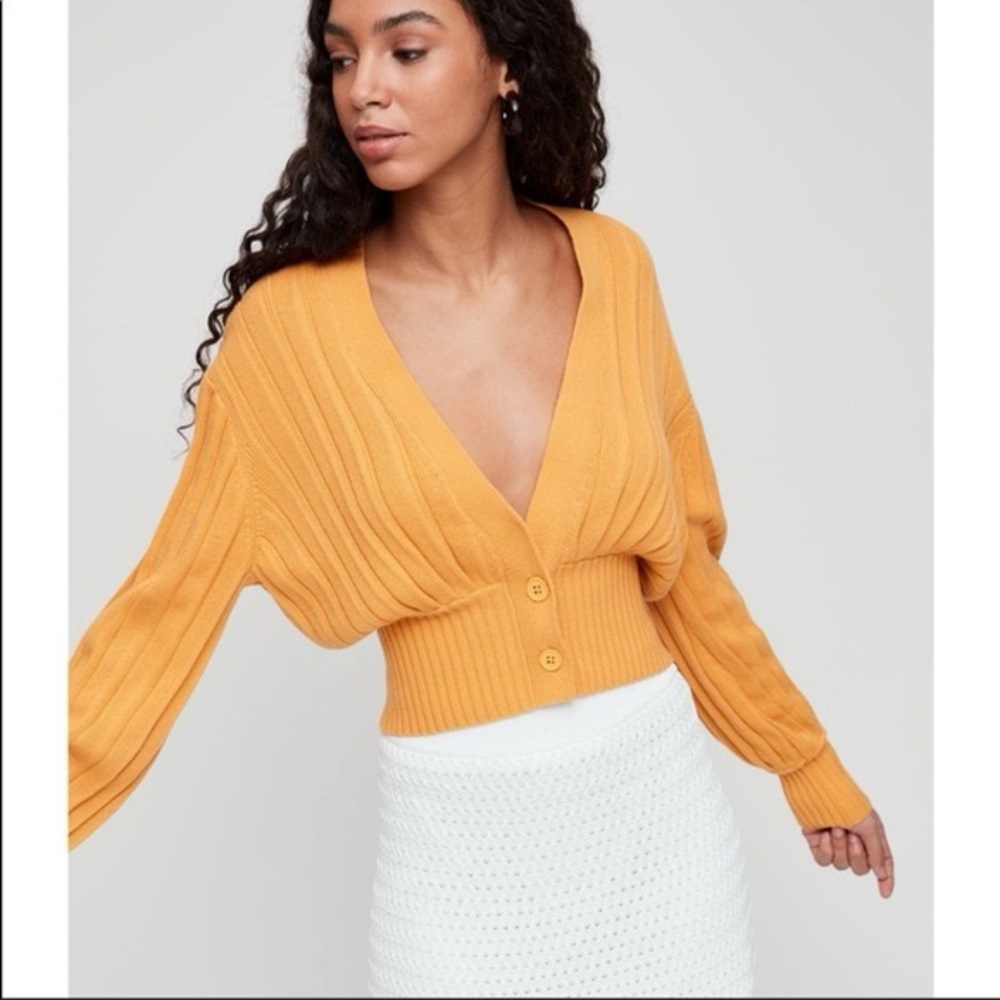 Aritzia | Wilfred Plunge Front Cardigan
